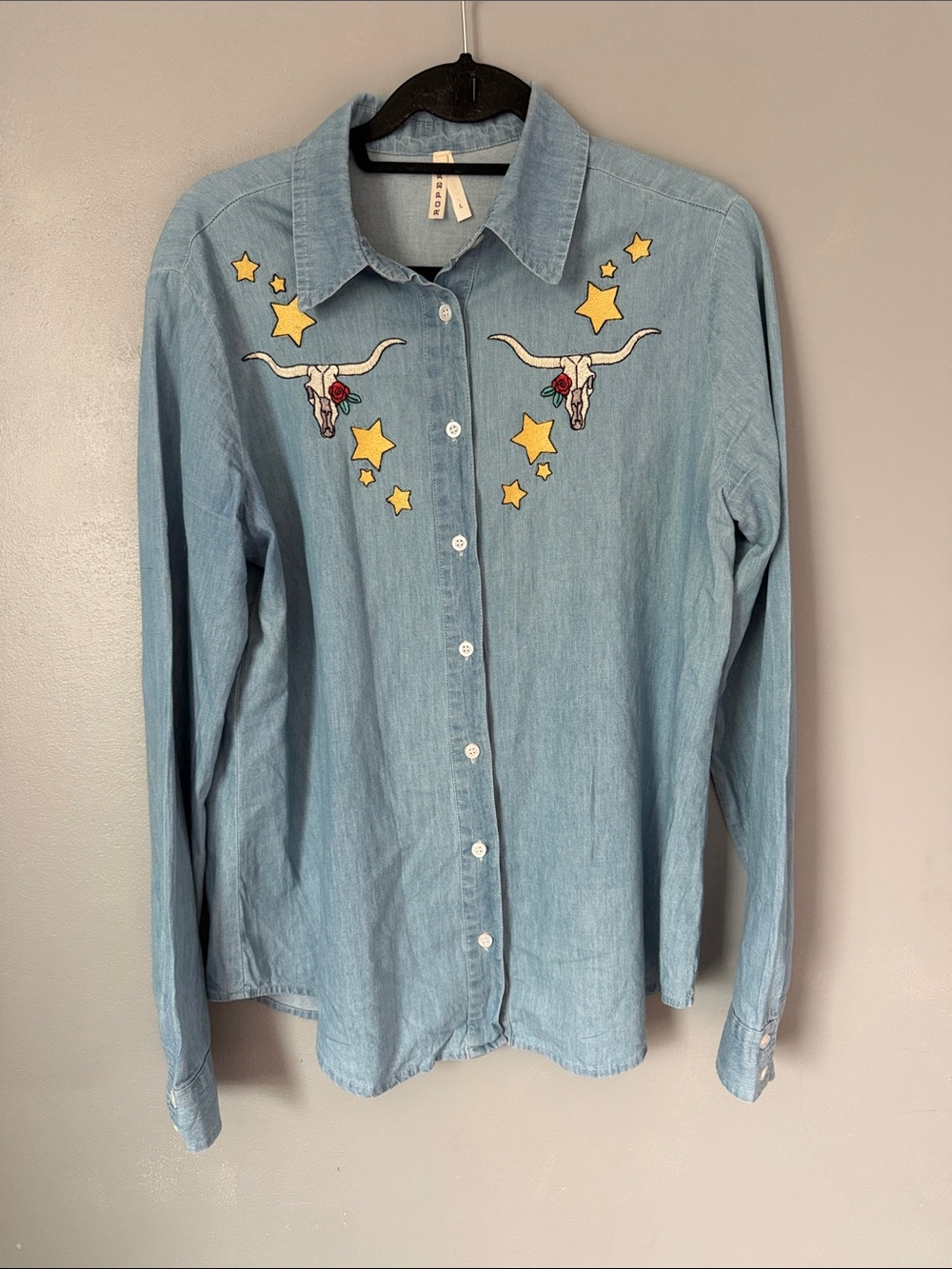 Roper Women’s Embroidered Longhorn Skull Stars Blue Denim Button-Down Shirt